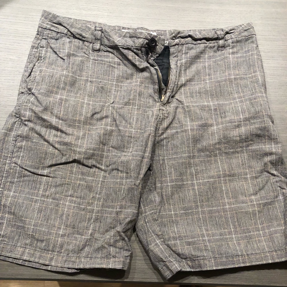 Ezekiel boardshorts - size 36 waist